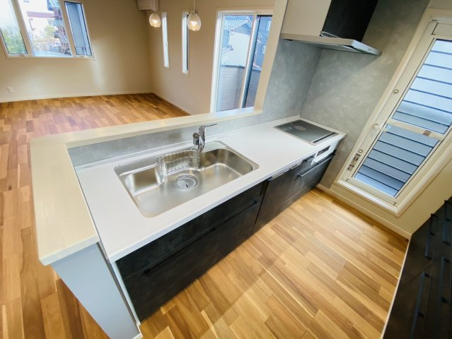 瑞穂市 別府（穂積駅） 3階建 のキッチン|2階キッチン