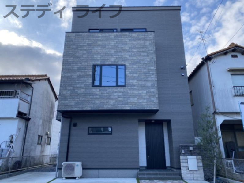 瑞穂市 別府（穂積駅） 3階建 