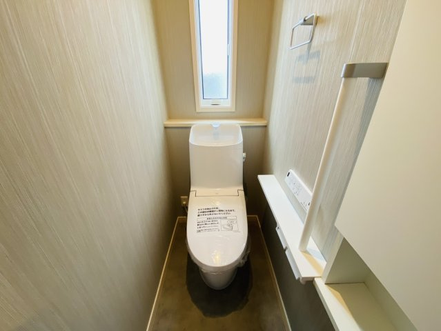 瑞穂市 別府（穂積駅） 3階建 のトイレ|2階トイレ