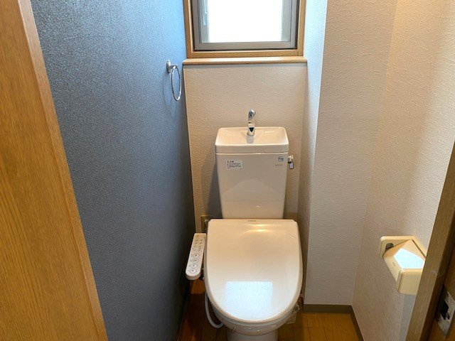 新潟市中央区本町通6番町【サンジェーヌ本町】のトイレ