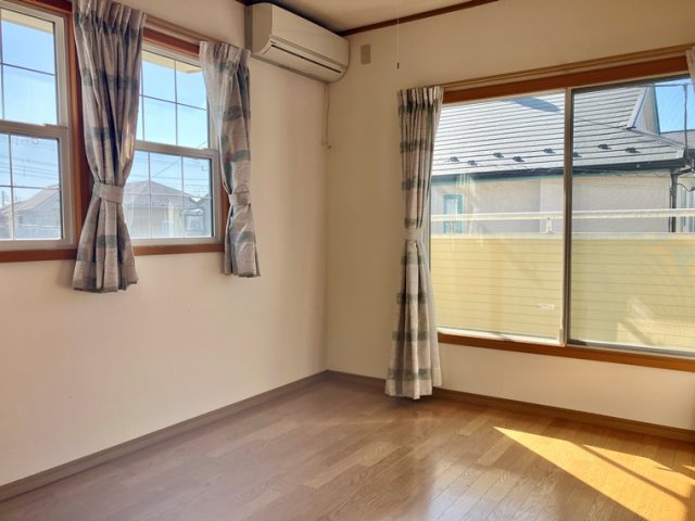 大間戸建の寝室