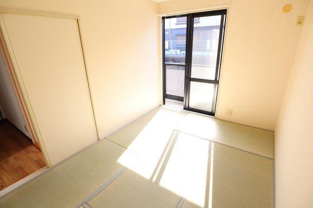 プリメールＢ棟の和室