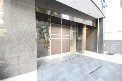 【エントランス】 | APRILE南森町：