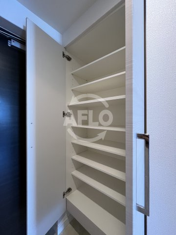 エスレジデンス江坂の収納|S-RESIDENCE江坂　シューズボックス