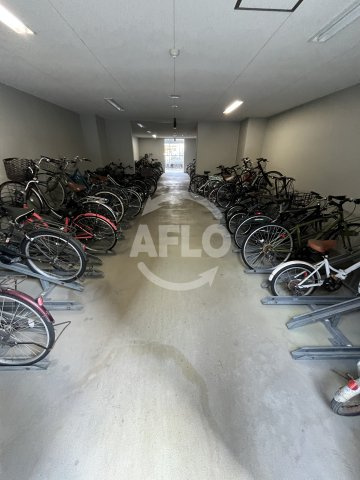 エスレジデンス江坂の設備|S-RESIDENCE江坂　駐輪場