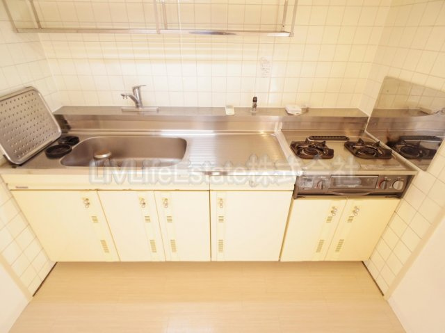 グランドール久米川のキッチン