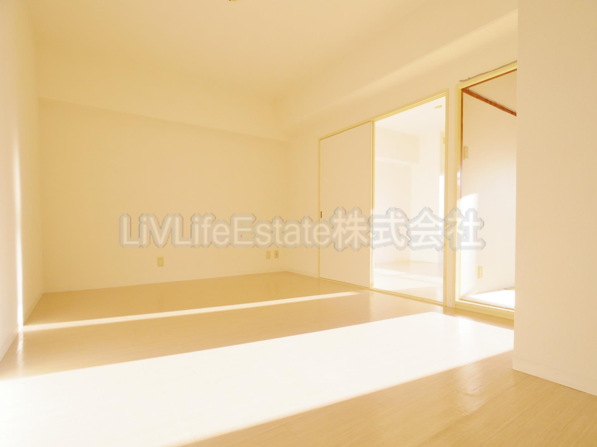 グランドール久米川の居間・リビング