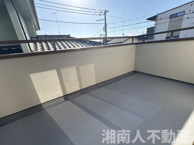 小田原市蓮正寺　中古一戸建てのバルコニー|バルコニー付きです