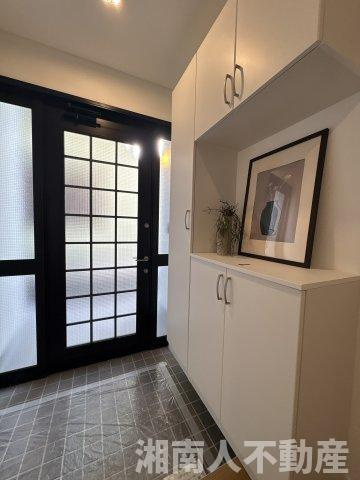 小田原市蓮正寺　中古一戸建ての玄関|落ち着いた玄関です