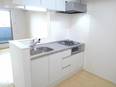 【キッチン】 | リーシェ | きれいなキッチンです