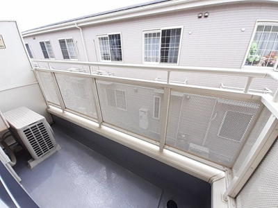 【バルコニー】 | サニーパレスＣ | 暖かな日差しのふりそそぐバルコニー