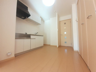 【内装】 | カルマーレＡ | 内装は落ち着いています