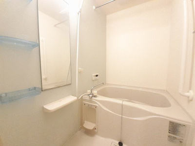 【浴室】 | カルマーレＡ | ゆったり過ごせるお風呂です