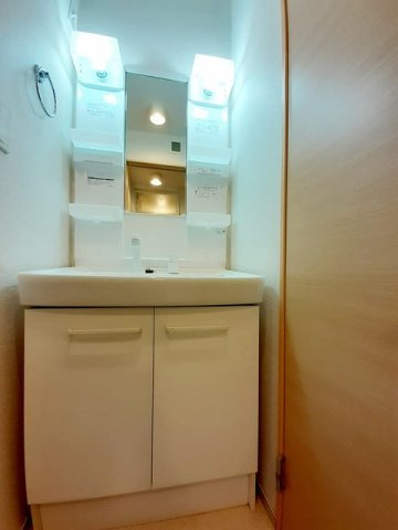 ルーチェ・スバルの洗面所