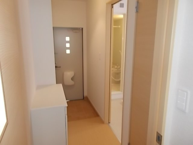 スプレンド－レ東鳥生　Ａの玄関