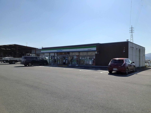 プラシード　カーサ　Ⅱの周辺|ファミリーマート丹原徳能店まで937m