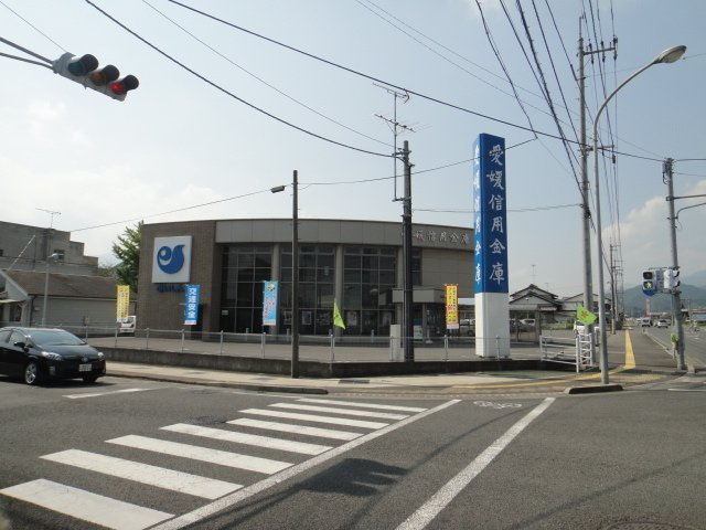 プラシード　カーサ　Ⅱの周辺|愛媛信用金庫丹原支店様まで1600m