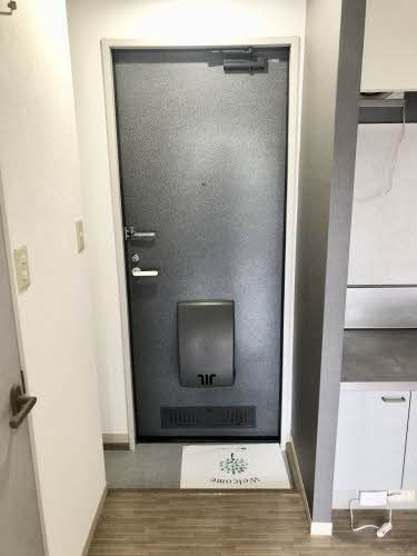 フローラル久保田の玄関