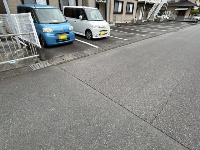 ヴァンコート　Ⅰの駐車場
