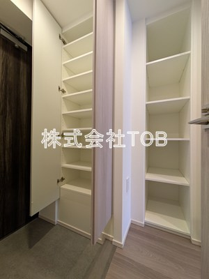 【設備】 | ＬＵＭＩＮＯＵＳつつじヶ丘 | シューズボックス