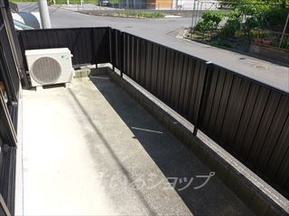 エモーション　C棟の庭