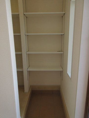 【仲介手数料無料】新築戸建　吉見町東野4-11-15（全5棟）の玄関