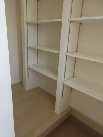 【仲介手数料無料】新築戸建　吉見町東野4-11-15（全5棟）の玄関