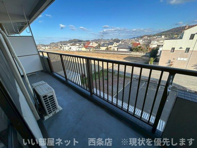 アサヒパレス宇高のバルコニー