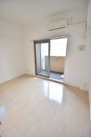 大阪市都島区片町１丁目の賃貸マンションの寝室