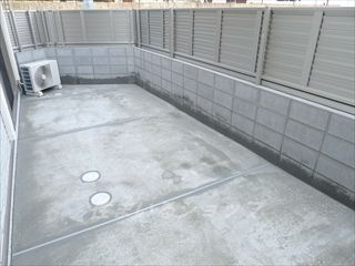 広島市安佐北区可部１丁目のアパートの庭