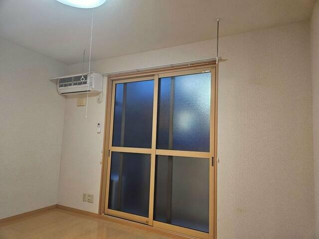 同棟別室
