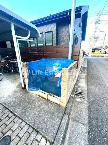 ウェザーイースト