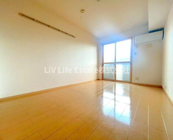 ウェザーイーストの居間・リビング