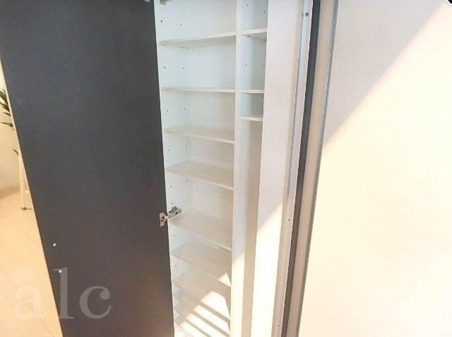 グランリュクスの収納|AVAND　SERIES