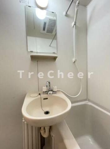 グランデシャンテ池袋の洗面所