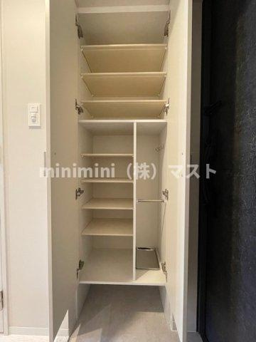 リヴェント難波ウエストの収納