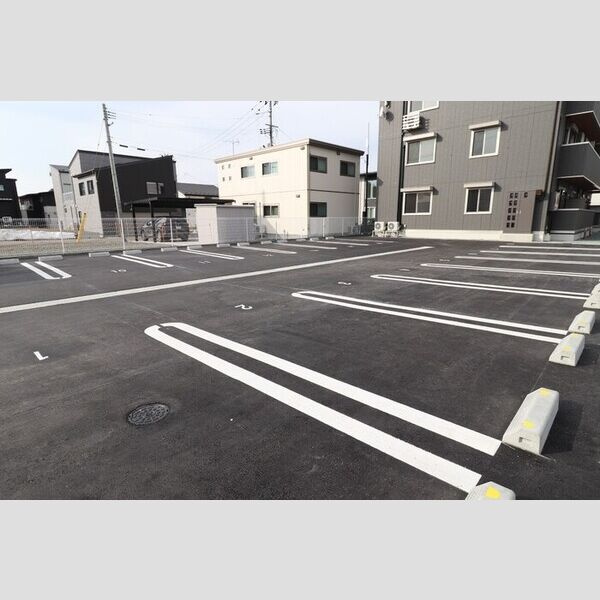 【新築】RESUA(レスア)向中野　D棟の駐車場