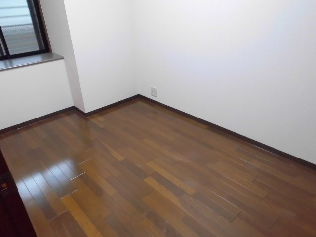 プラザハイツ二ツ屋F棟の寝室