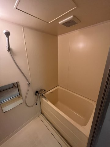 【浴室】 | チョコレートヒルズ古河 | 同物件・別部屋画像