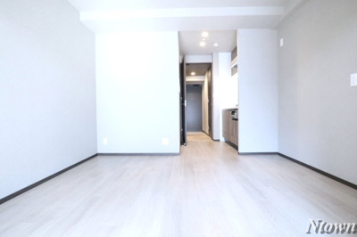 【居間・リビング】 | プレサンス　レイズ　泉　高岳駅前 | こちらのリビングで趣味の時間をお楽しみください