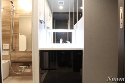 【独立洗面台】 | プレサンス　レイズ　泉　高岳駅前 | 独立洗面台あり、毎朝おしゃれに忙しい女性の方におすすめです