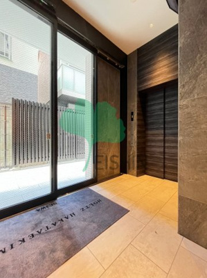 【エントランス】 | ホルツ博多駅前