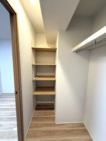 沼南エリカ7号棟の収納|ウォークインクローゼット　※令和7年5月リフォーム完成時の写真