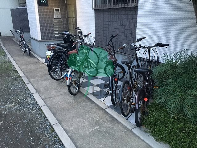 プルデント美野島の駐車場