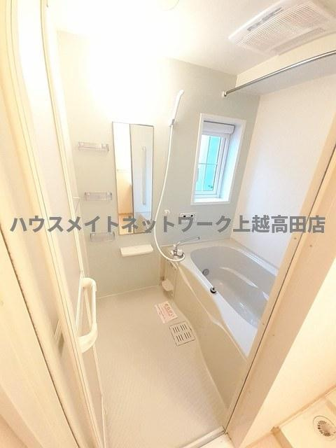 ビレッジケイツⅢの浴室|追焚機能付