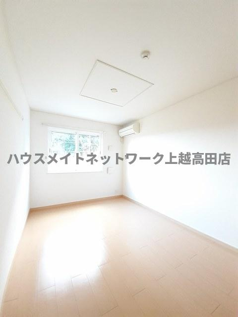 ビレッジケイツⅢの内装|洋室