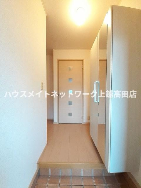 ビレッジケイツⅢの玄関|玄関