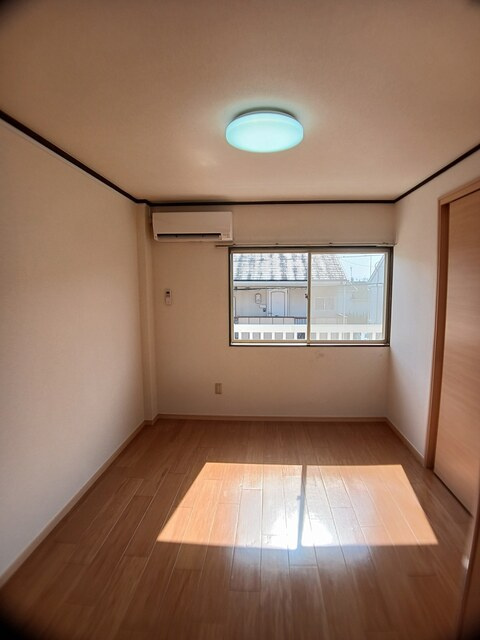 シティハイツ山本の洋室