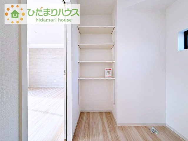 【収納】 | 牛久市南16期　新築戸建 | 洗面所のリネン庫はタオルや肌着類などの収納に便利です！！