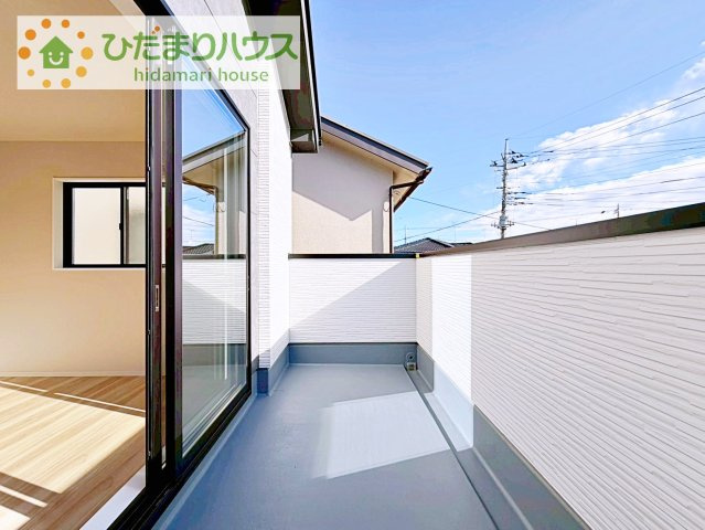 【バルコニー】 | 牛久市南16期　新築戸建 | 広々としたバルコニー。お洗濯物もぜーんぶ干せちゃいます！！